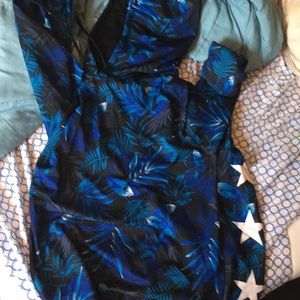 Star back blue leaf hoodie